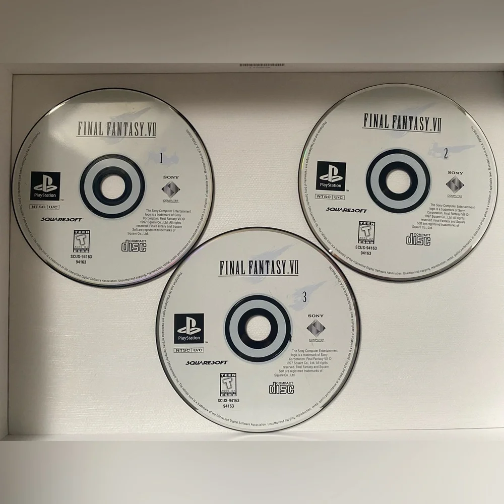 Sony PS1 Final Fantasy VII (3 Disc Set)
